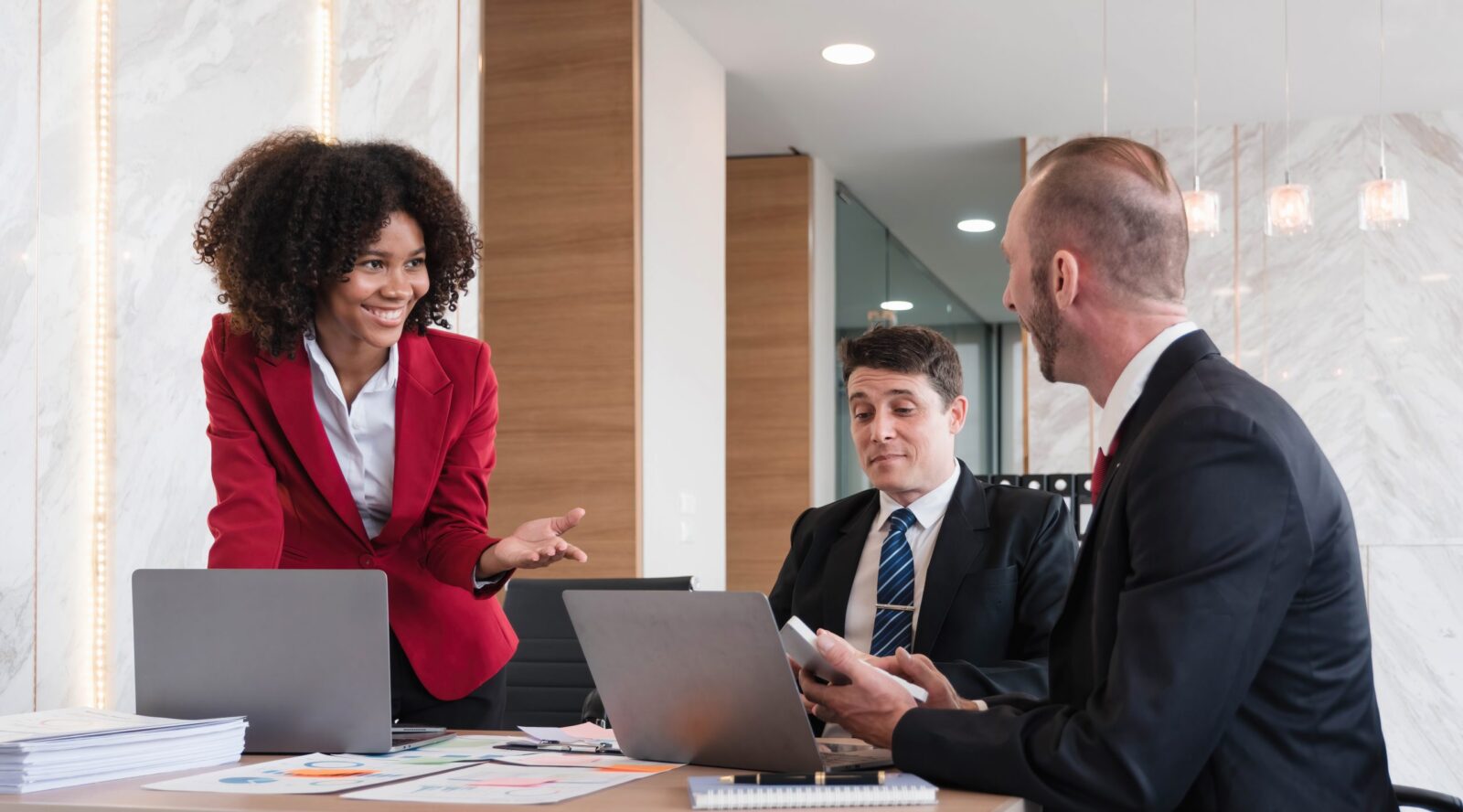 A relationships solicitor explaining the terms of a contract
